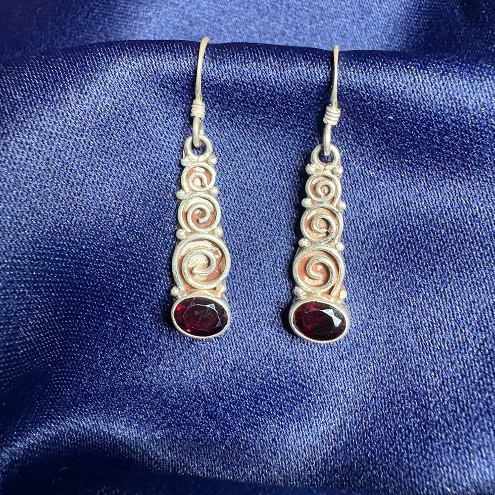 😎🌺Earrings 925 Sterling Silver Dangle Garnet Gemstone Delicate Dainty